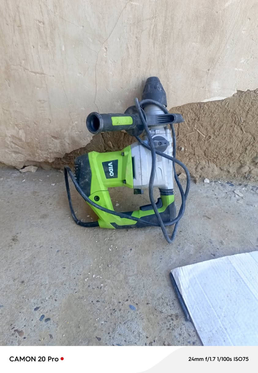 الســلام عليــكم ورحمة الله وبركاته  .. 
اذا عندك اي عمل تعديل  او تصليحات وتحتاج الى عدة عمل مع مولد  وكوسرة ودريل همر وجگ همر تفليش واي عدة اخرى متوفرة بأي وقت  .. 
تريد عدة فقط بالايجار  تريد  عامل معاها هم موجود   .. 
ماعليك سوى الاتصال بالرقم  .(***********)

قرية الصباغية
