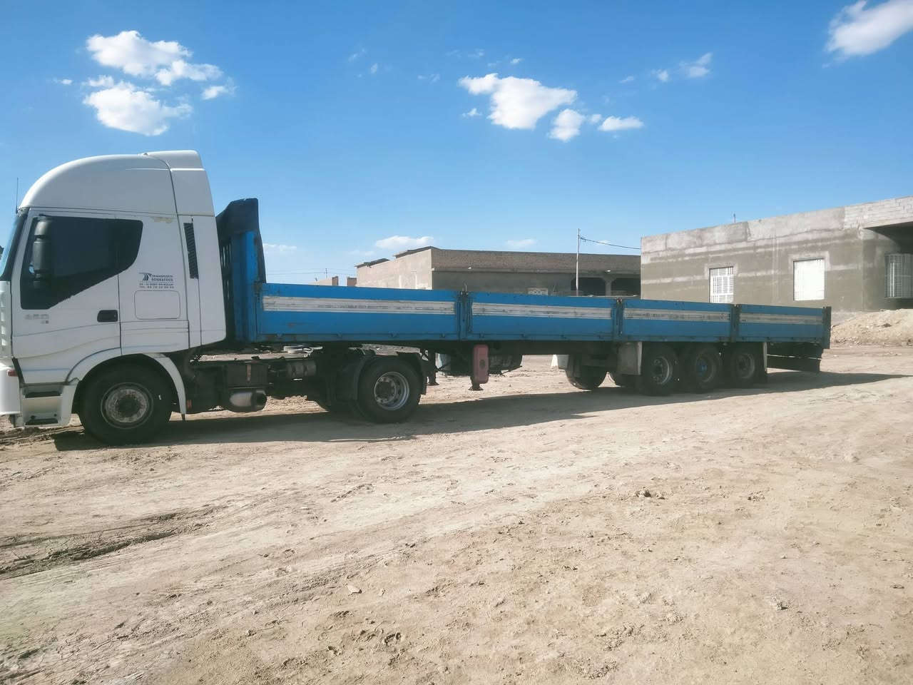 إسلام عليكم افيكو البيع رأس وعربانه مربوطه فلات موديل 2008 محرك 450 كير عادي رقم سليمانيه تحويل ثاني يوم سنويه منتهيه 2020 عربانه مكفولة سياره جاهزه للعمل سعر 160 العنوان البصره قضاء الدير الاستفسار ***********
