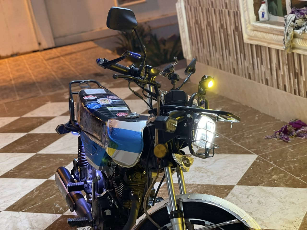 بسم الله الرحمان الرحيم  رمضان كريم عليكم             دراجه سونلك للبيع موديل ٢٤محرك 150دراجه ماشالله عليها نشطه وناعمه سعر دراجه ٩٠٠ وبيها مجال حك جيتك رقم تواصل ***********
