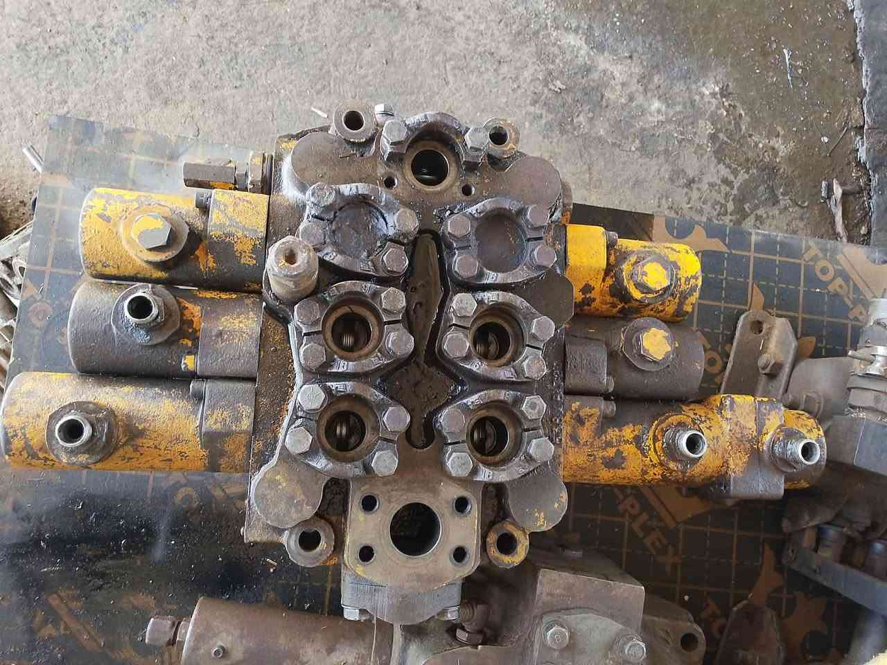 تصليح وتجفبت وتفصيخ كنترولات لي انواع الشفلات العنوان كركوك اتصل وات ساب  ***********
***********
