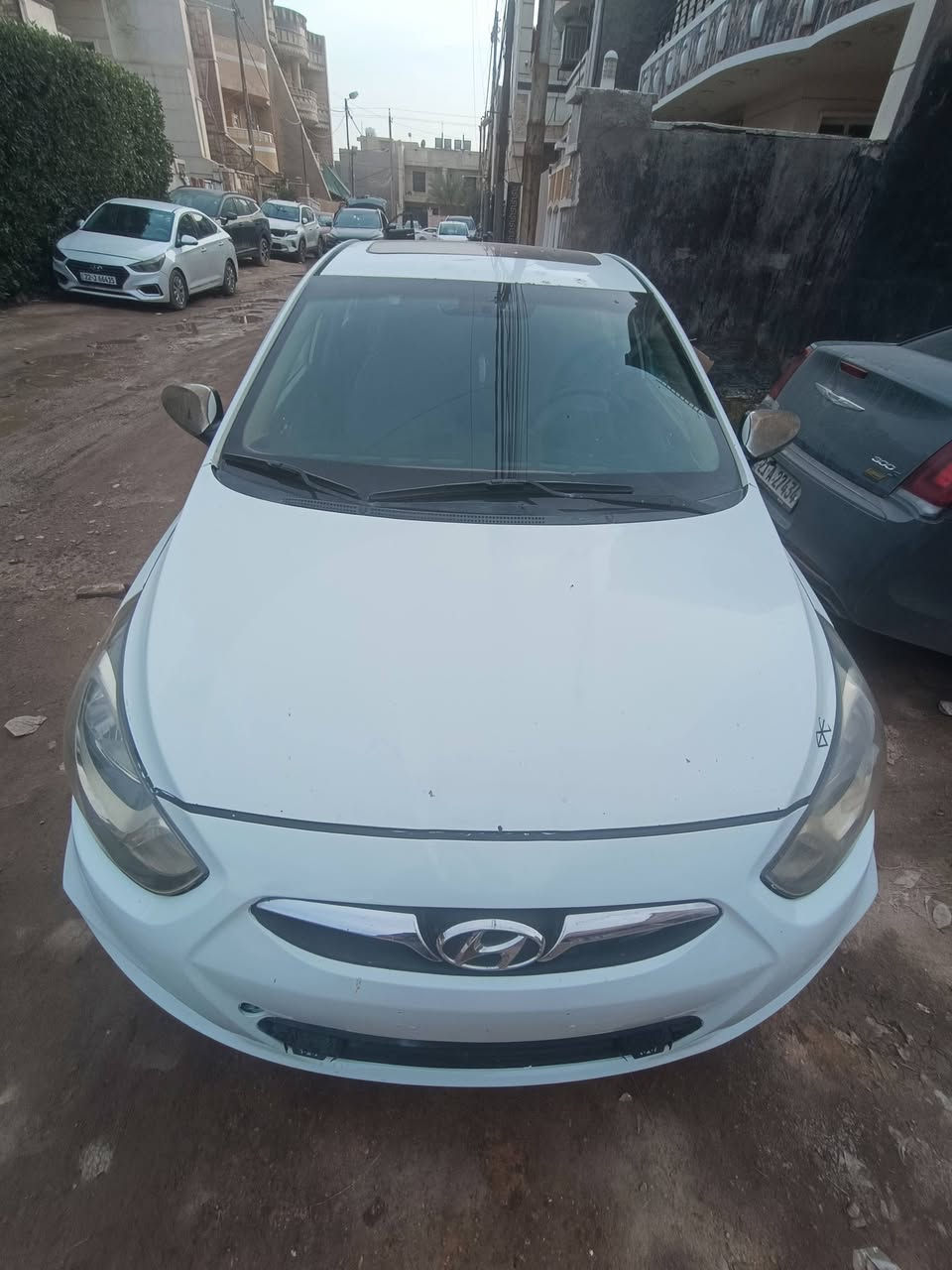 السلام عليكم
اكسنت خليجي 2011 محرك 1600 لون ابيض 

السيارة ماشية 220 الف كيلو

كير جديد مبدل قبل 3 اشهر بعده بالضمان مال شركة

محرك عليه ادامة كل الواشرات وكازكيت معلة لمنع الدوانص

السيارة بيها منظومة غاز

ويل كب حجم 16 عدد 5
تحكم ستيرن

منظومة تبريد جديدة قبل 7 اشهر مبدله كومبريسر راديتر بخاخ وفريز

شاشة اندرويد امبلفاير وكامرة وحساسات رجوع رفتحة سقف واشاير بالمري وتجوة كرسي سايق

السيارة بيها جاملغ امامي عكس السايق مصلح وصورة الحادث موجودة بالمنشور

السيارة رقم بغداد بأسمي

السعر 88 وبيها مجال قليل حك الجية

***********
