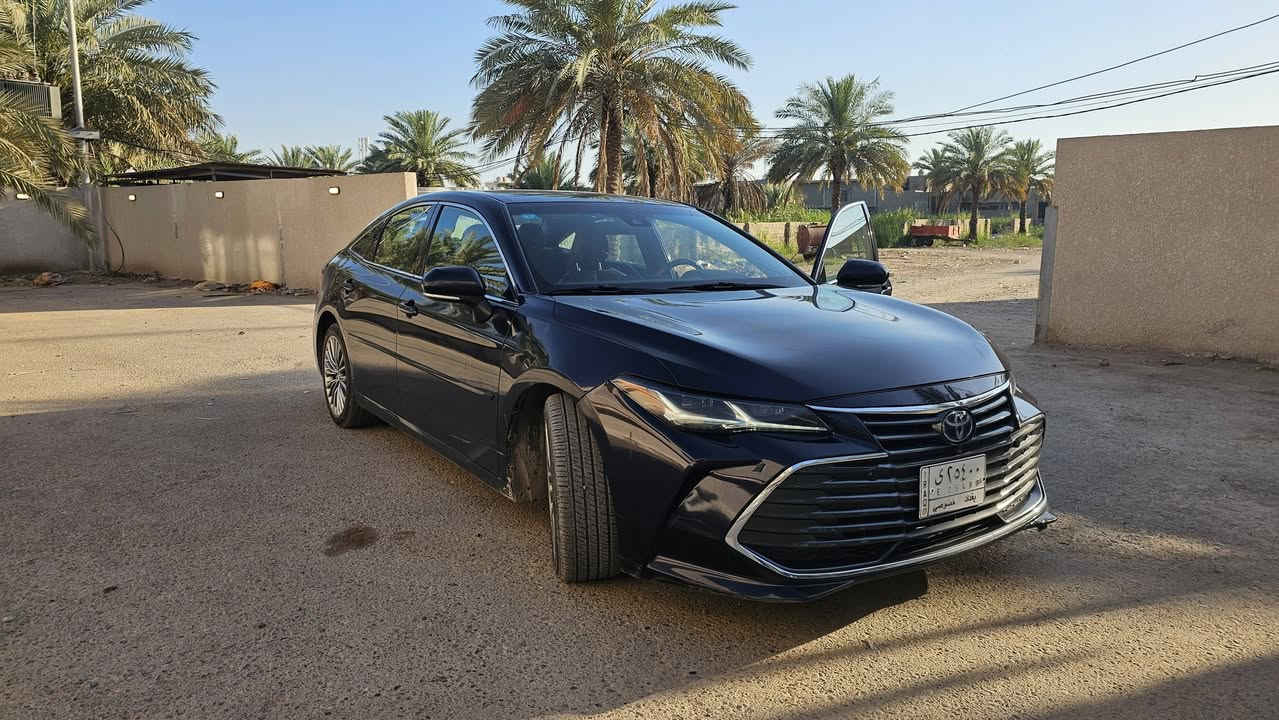 للبيع او مراوس ب جيب رانكلر موديل 2024 بلكن هايبرد 
​.. تويوتا أفالون 2022 لمتد (Limited) هايبرد، السيارة  ومثل ما موضح بالصور، هيبة وراحة ومواصفات ما تحتاج وصف.
​مواصفات السيارة:
​المحرك: 4 سلندر، 2500cc هايبرد (اقتصادي وقوي).
​الأمان: 14 إيرباك (أمان كامل).
​أنظمة القيادة: قيادة ذاتية، تحديد مسار، رادار أمامي وخلفي.
​التوقف: توقف ذاتي (أمامي وخلفي).
​الرؤية: كاميرات وحساسات 360 درجة + كاميرا خلفية دوارة.
​المعلومات: نظام HUD (عرض السرعة والملاحة على الزجاج الأمامي).
​الراحة: كشنات كهرباء، تدفئة وتبريد أمامي، تدفئة خلفية.
​الداخلية: جلد طبيعي لون عسلي + تخشيب راقي.
​الصوت: نظام JBL أصلي مع دمام وكالة + شاشة تدعم Apple CarPlay و Android Auto.
​التحكم: تحكم ستيرن، شحن وايرلس، مرايا أوتو ديم (وسط وجانبي).
​أنظمة إضافية: 3 أنظمة قيادة + نظام EV Mode + سايد بريك بصمة وأوتو هولد.
​العزل والإضاءة: فتحة سقف، تبريد 3 قطع، عزل "دبل جام" فائق، إضاءة Full LED.
​ملاحظات:
​ماشية 59 ألف كم.
​إيرباجات سليمة 100%.
​حالة الصبغ: السيارة بدون صبغ نهائياً، عدا شبر بارد بالجاملغ الخلفي. (بارد فقط) 
​السيارة ملكية ومستعد للمراوس مع رانجلر 2024 هايبرد بنفس النظافة.
​للجادين فقط والمراوس، المراسلة عالخاص.
بيناتنا السونار والي يريح بالنا وبالكم. 🤝
***********
*********** 
صور السونار و صور امريكا كلهن منشورات 
مكاني بغداد
السعر 30 الف دولار و بيها مجال بسيط
