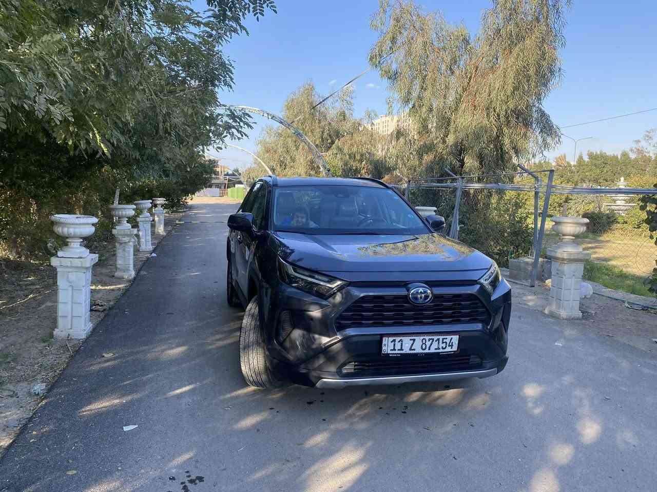 للبيع رف فور مدوشمةًكامل جلد
