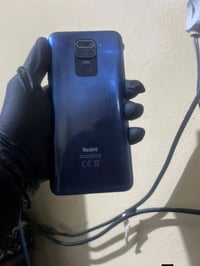 ريدمي نوت ٩ • ١٢٨ • شاشة مشقوقة