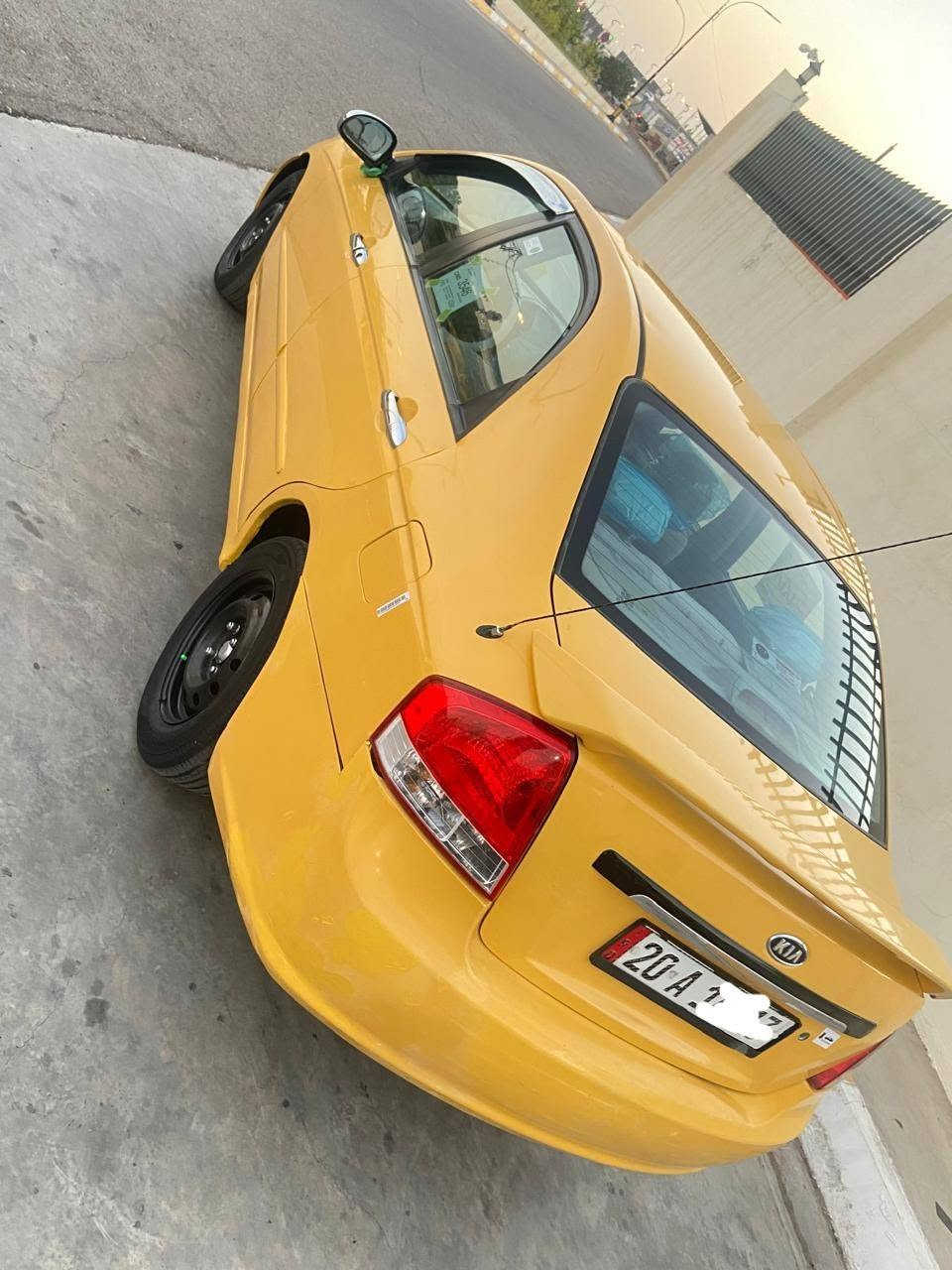 سلام عليكم سبكترا موديل 2009 رقم نكليزي بسمي مشروع وطني
سياره كامله تخم تاير جديد صدر امامي خلفي كهربائيات كلها شغال محرك 2000 كير أوتو وارد أمريكي ضرار براس جاملغ بدون دواخل شرط خط جوال مصفره هيئة وغرامات مصفره 
السعر( (68)) وبيها مجال
مكان سياره ديالى بعقوبه
أستفسار ***********
