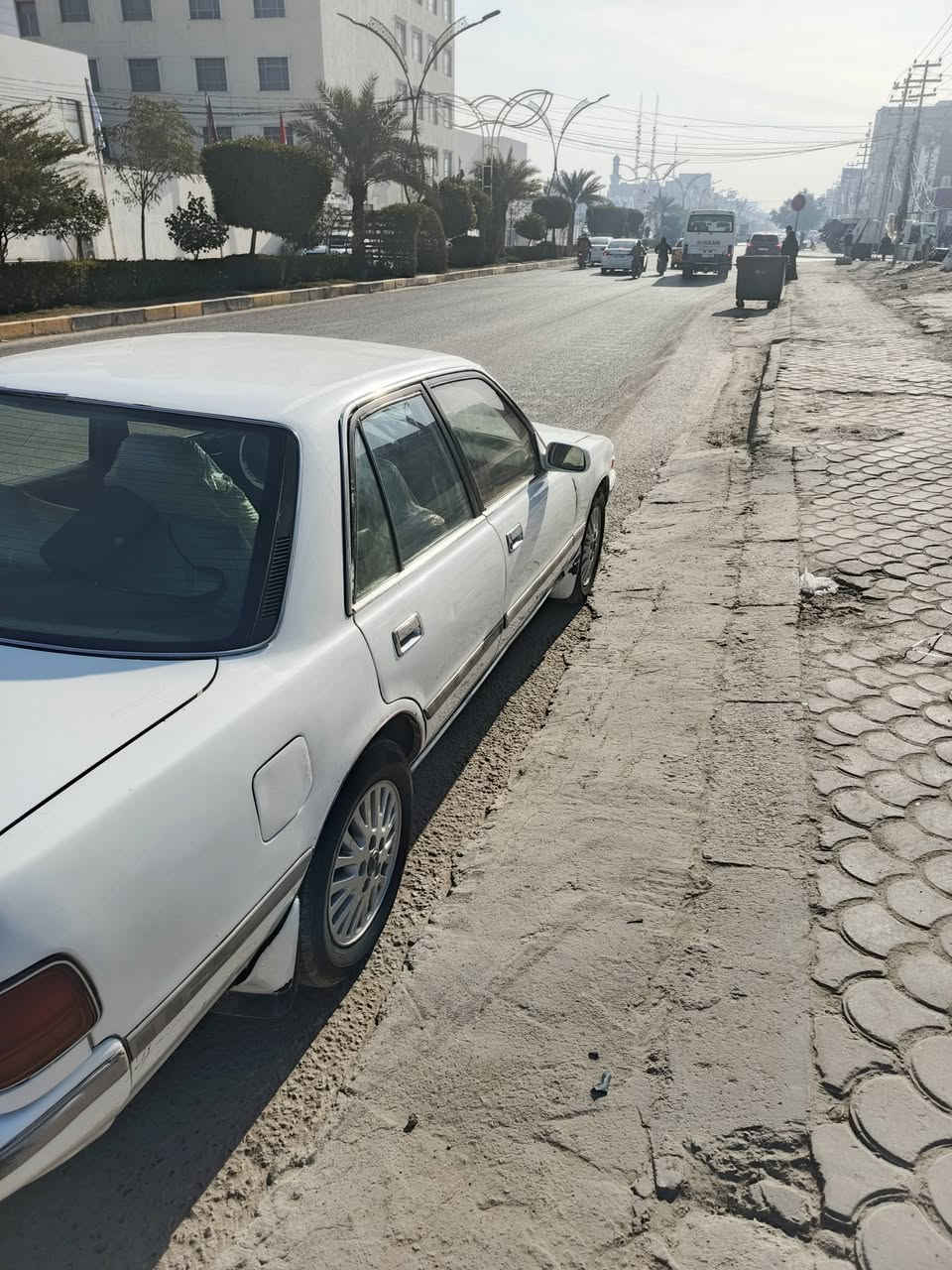 سلام عليكم سياره البيع 
مارك كروسيده 

رقم كربلاء سياره شرط المداور 

محرك سته سلندر الفين ونجي المرغوب 

سياره مكفوله من كصه ولوصوليات كلهن 

سياره بيه بس بؤر كايم يعني مشط وبور غير شي مابيه 

سياره خير من الله احله من الصوره 

عنوان كربلاء حي العباس قرب النافوره 

السعر 50 وبيه مجال حك الجيه

رقم ‏‪***********‬‏
