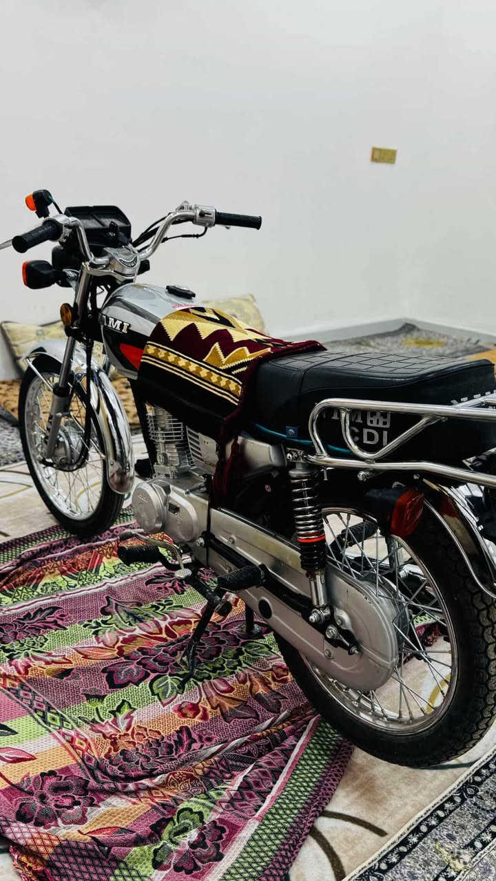 سلام عليكم نامه امتياز 2026 سكنر صارلهه شهر ونص من طالعه كهربائيات كلهه شغاله عدادات شلعه ومعدل شرط تعبر ال ١٢٠ السعر 725 وبيهه مجال حك الجيه مكاني كنطره السلام للاستفسار ع رقم ***********
