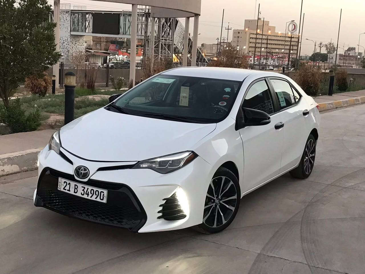 سلام عليكم 
كورلا seموديل 2018 ماشية 130الف 
ويل كروم بيلادي مثبت سرعة  حجر صالنصة بيلادي  ايرباك بلادي تحديد مسار كشن جلد قماش  علي وضع شركة  رادار بيلادي   سيارة علي وضع شركة 
دفتر بنزين موجود 
سيارة مال بيت 
 سنوية هةزة رقم كلة جديد بأسمي 
شرط تحويل ثاني يوم 
ضررها. بونيت. جامرلخ   
السعر. 138$بي مجال للطيبين
مكان سيارة كركوك 
ازا مو شراي لا تتصل 
*********** كركوك, العراق
