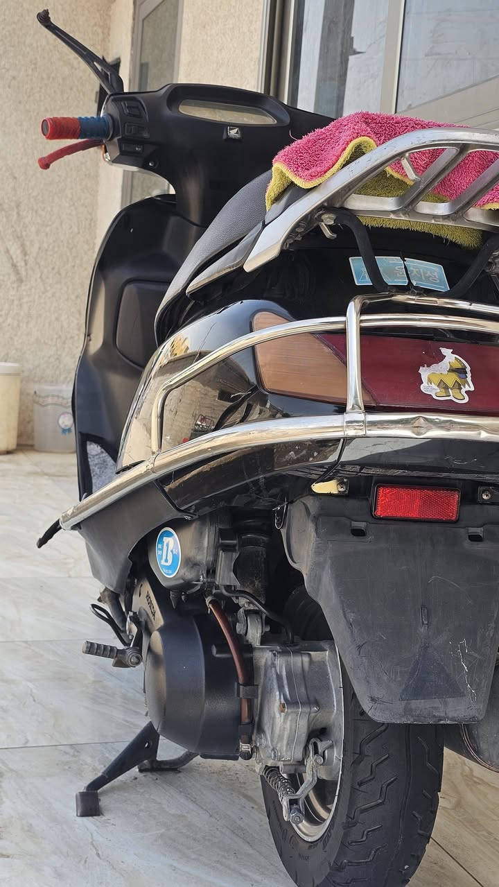 سلام عليكم سبيسي ياباني نضيفه كلش مكينه خير من الله ولا برغي مفتوح بيها اخت الرمبه (السعر مليون, 175) وبيها مجال قليل الاستفسار راسلني خاص او تصال *********** مكاني واسط الكوت
