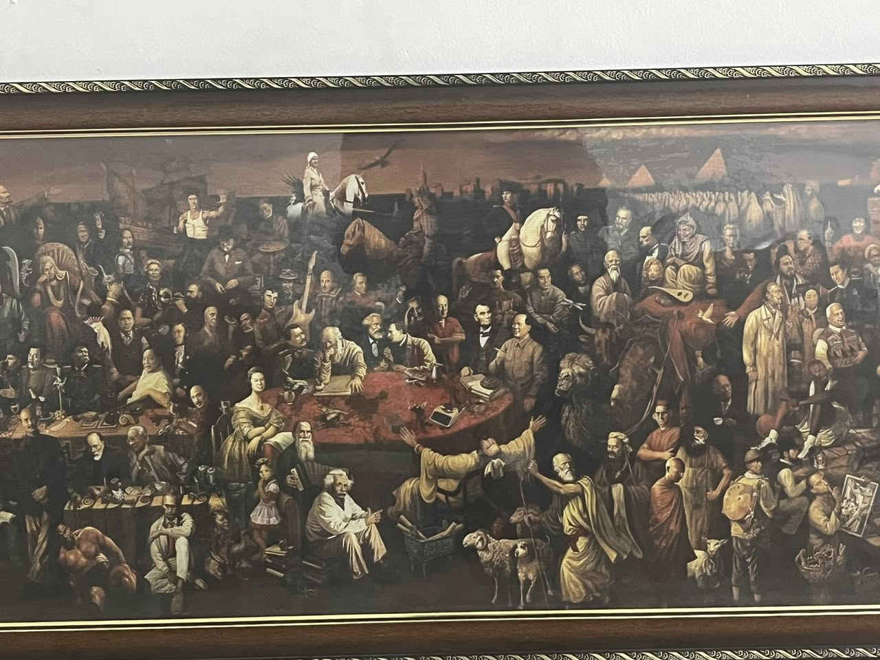 سلام عليكم اخوان لوحه انتيكه تحتوي على العديد من الشخصيات البطوليه في الوقت السابق مثل فيصل الأول و محمد علي كلاي و بروسلي و الكثير من الشخصيات المهمه في العهد القديم تم شرائها من معرض بغداد الدولي بسعر 200$ امانه الله  قيم بما يرضي الله اي استفسار آخر ***********
