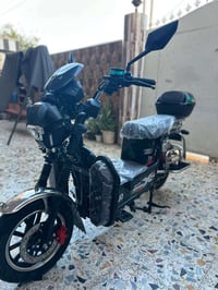 للبيع موطور شحن 2024 موطور نضيف 6 بطاريات كهربائياته كلها شغاله وبطاري...