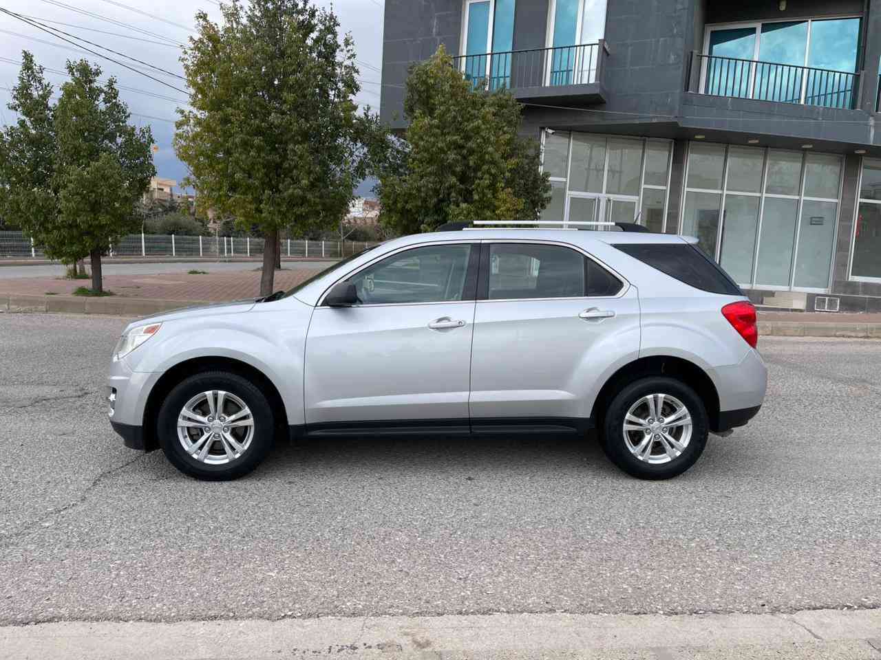 شوفليت ئيكو نوكس موديل ٢٠١٠ 
محريك گير مامفتوح بدون ايي خلل 
حجم ٢٥٠٠ سلندر ٤ كولش قويي بدون توربو 
تبريد شغال صدرها ميه بل ميه حداديه فور ويل دفع روباعي 
شاشه سوكان ڤوليوم تحديد سورعه سياره ماشيه ١٦٥ الف ماشيه تايرات جديد سنويه جديد رقم الماني سياره بل پاكيت كولش جاهيزه دعمي دعمي سياره قطره صبغ مابي 
سعر ١٠٥ مجال 
سنويه بئيسمي نفس يوم احول بئيسمك

موكان سياره سليمانيه 
رقم موبايل ***********
