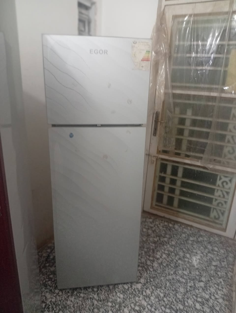 ثلاجات عدد 3 مختلف الأحجام
المارونية ١٦ قدم نسبة النظافة جيدة جداً 
الذهبية بلازما ١٢ قدم نسبة النظافة ممتازة جداً 
الرصاصي بلازما ١٤ قدم اخت الجديدة 
اسعار حلوة ومناسبة 
تفاصيل اكثر يرجى الاتصال بالرقم ***********
*********** واتساب 
او عبر الماسنجر
