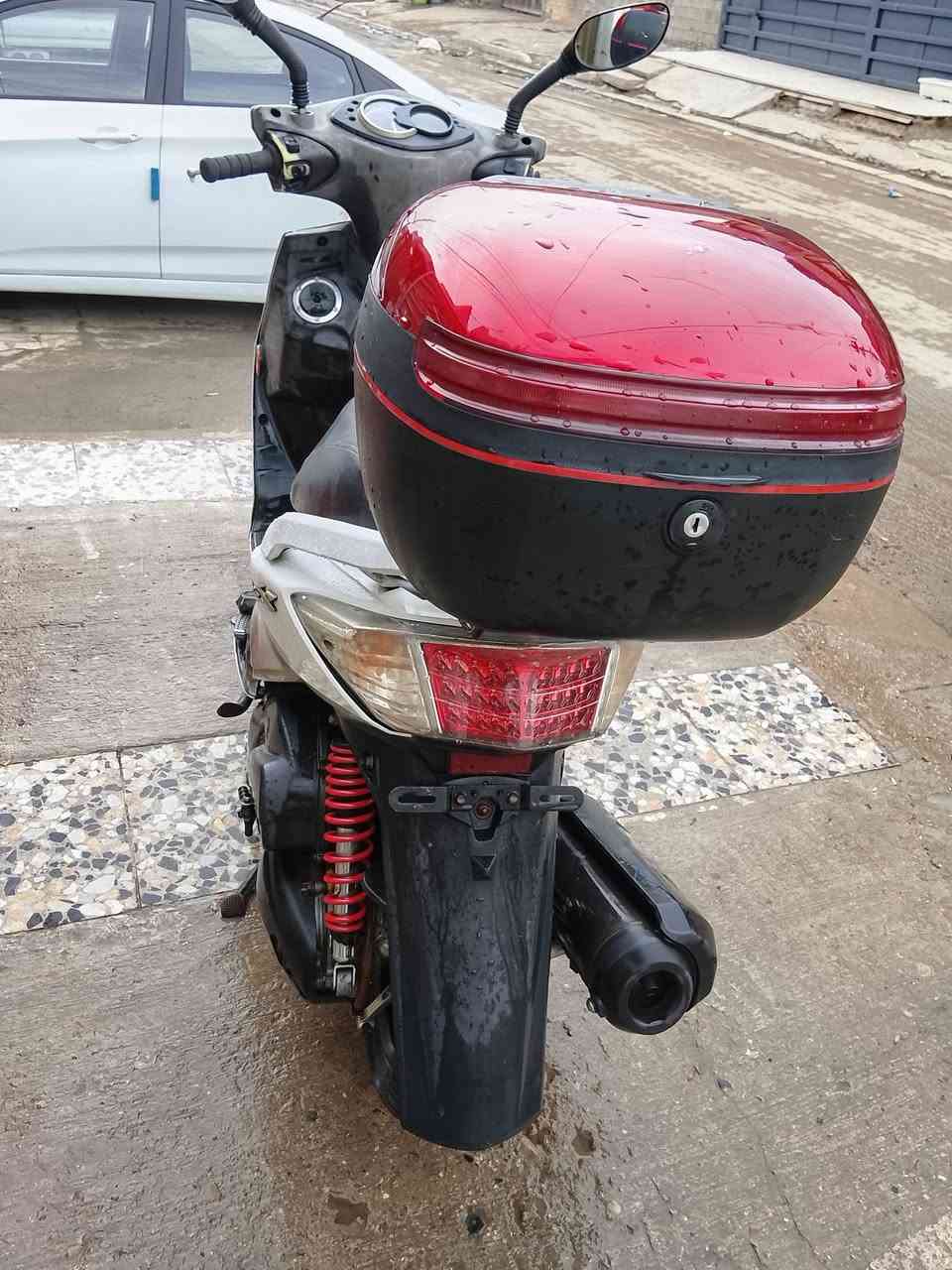 سكنس فحل نوزل  سكليتر خطين ام الطلعات حديث كله مختمه ختم واحد مكفوله اي نقص مابيه نضافه فول دراجه جديدة لوك السعر ٧٧٥ بغداد المشتل ***********
