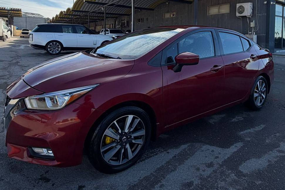 نيسان ڤێرسا 2021 مواسفات sv 
هه ر چوار جامى كاره باييه 
ته عديل سورعه يه رادارى
 پێشو و رادارى دواوه و 
ته نيشت ئۆتۆ ستۆپ کاميره
 شاشه ئايپاد خه تى جاده
 سوكان ڤۆليۆم و ويلكه پ 
سياره كه گێر و مه كينه ى به شه رته 
ته نها ٧٦ مايل رۆيشتوه
به س بۆنيتى بۆياخه بێ ژووره وه 

سعر لە کۆمێنت داوابکە ڕاستەخۆ بۆت دیت 📩 

به ناو خۆمه و سنوى نوێيه به س هه زه ى به سه ر چووه 
سياره كه نموونه يه له جوانى 

ژمارەی خاوەنی 
***********
