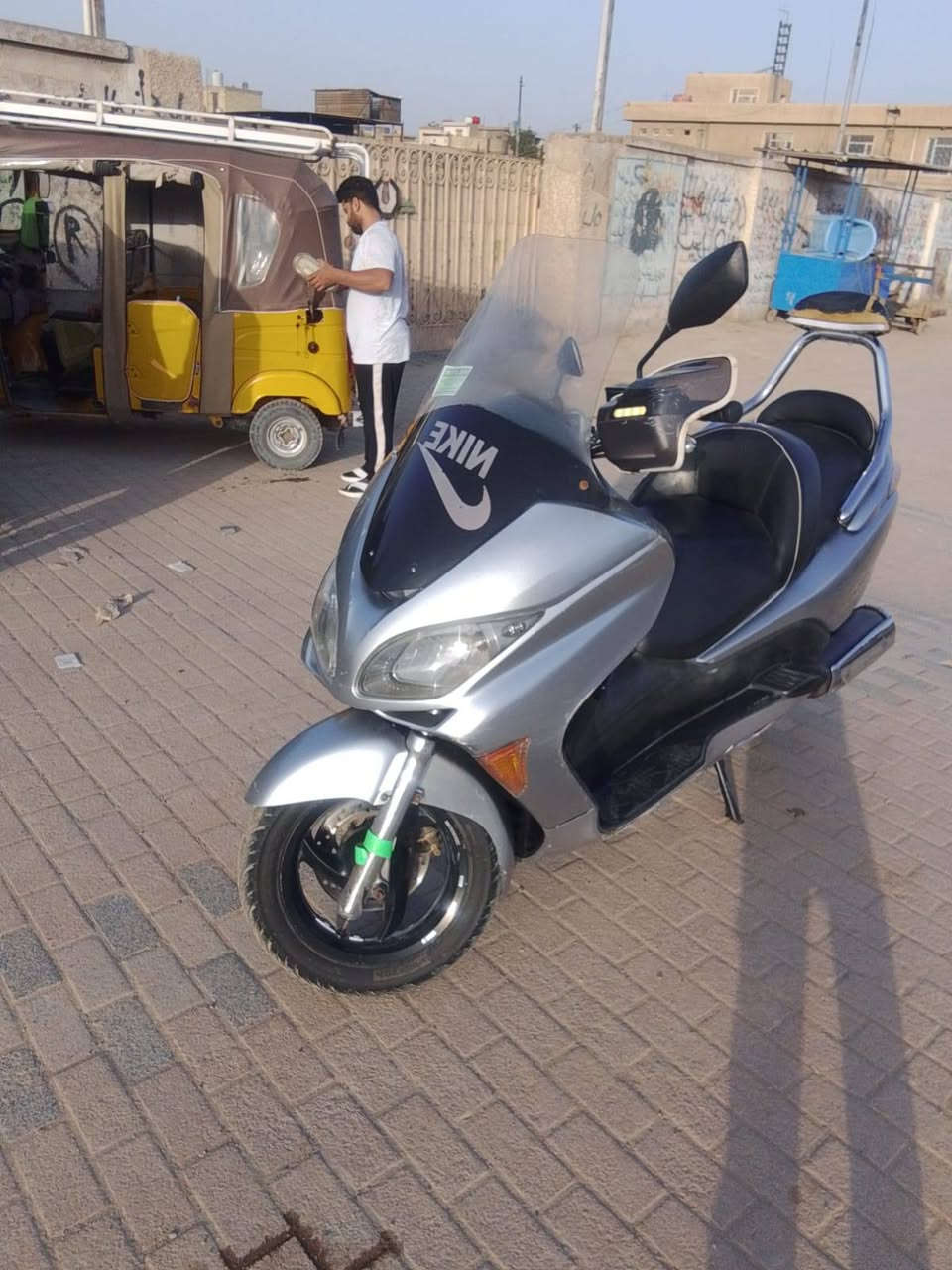 سلام عليكم فورزه صفر9 مكينه مكفوله دارجه7كير اربعه تحويلات دراجه حلوه ونضيفه نضافت كفراتها 75بل ميه بيها سبيدر زاد جامه زادابي ثري دراجه كامله سعرها مليون 200 وبيها مجال الاتصال على الرقم *********** اتصل وبيك خير وتدلل
