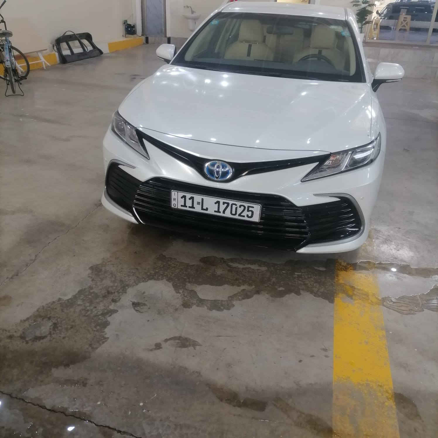 كامري ٢٤ خليجي مكفوله Le رقم بغداد بأسمي شخصيأ تحويل ثاني يوم ماشيه ٢٣ الف شخط بل جاملغ الخلفي بسيط جداأ +كشنات مغلفه جلد معه لأرضيه السعر ٢١٥ بيع مستعجل  فقط بدون مراوس الستفسار *********** مكان واسط
