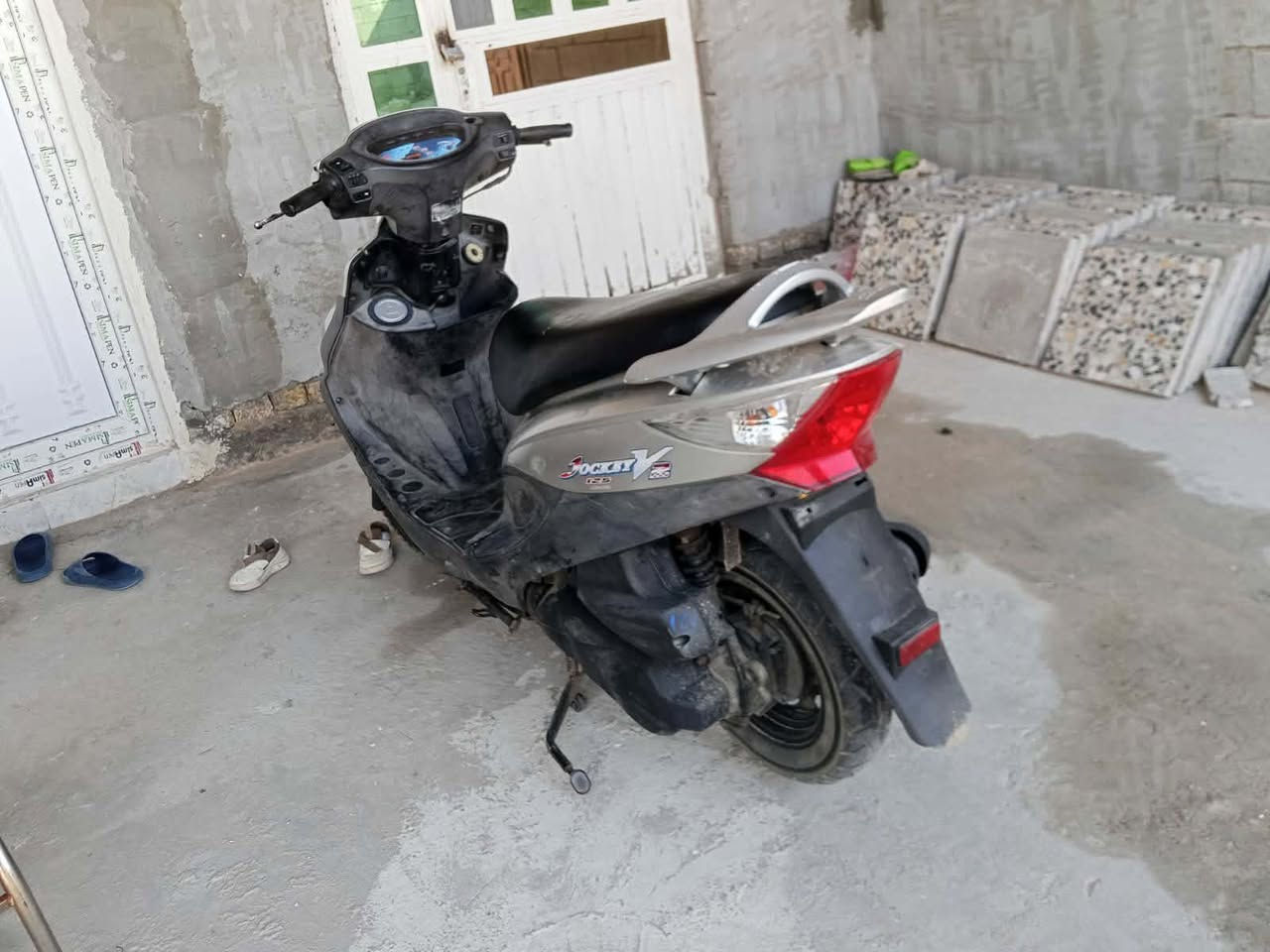 دراجه كامكو للبيع كفاله السعر 800 يم ***********
