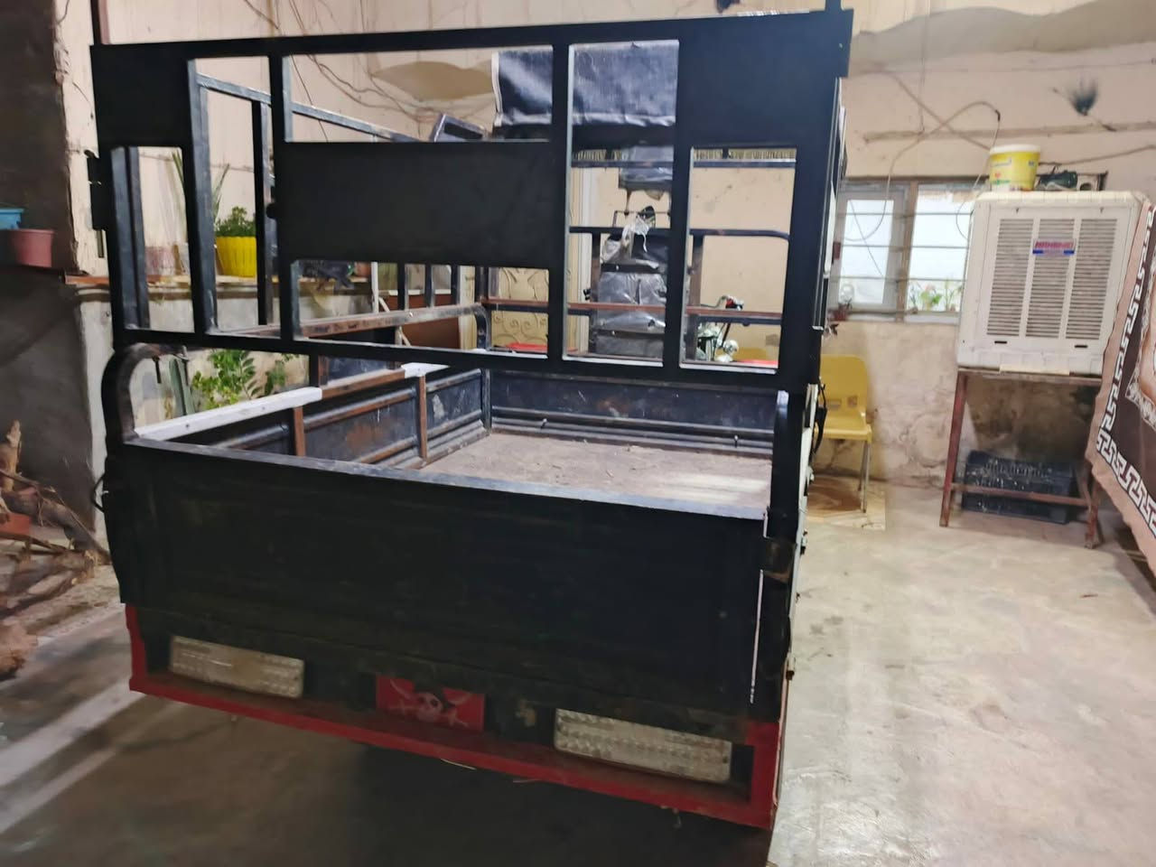 مكلف بلنشر
موديل، 2021 
محرك 24 فحل ***********
مكاني كركوك قضاء داقوق
