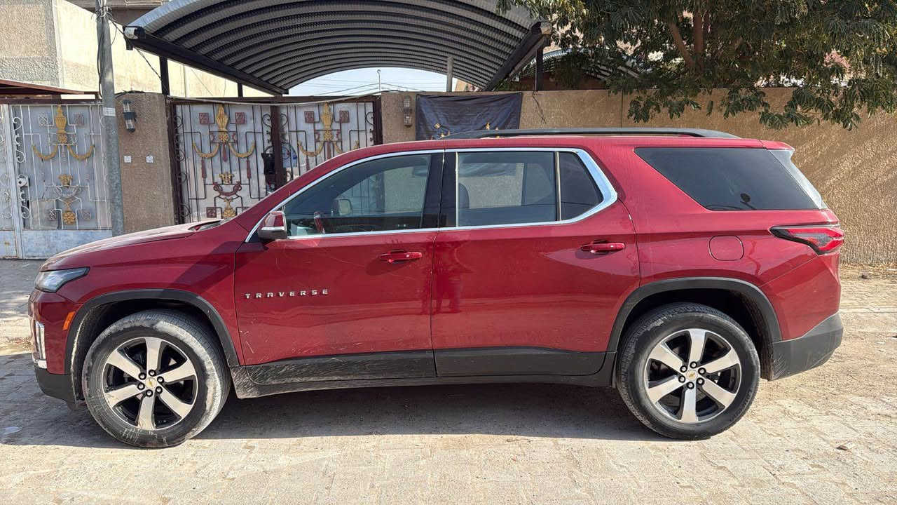 شوفرليت ترافرس 2022 وارد امريكي فول مواصفات 
 رقم بغداد مشروع وطني سنويه جديدة
محرك 6 سلندر ماشية 90 كيلو
كير محرك حداديه تبريد تدفئة مكفولات 
مكفوله السياره من اي ضربه او صبغ
 فقط جاملغ السايق حادث امريكا بدون داخل
العنوان النجف السعر 238 وبيها مجال 
***********  اي استفسار اتصالات واتساب مكلف بالنشر النجف, العراق
