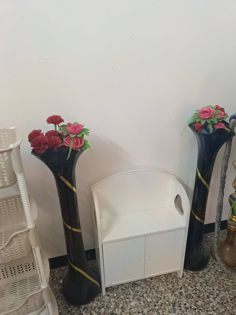 غراض للبيع للاستفسار رقم الهاتف ***********
