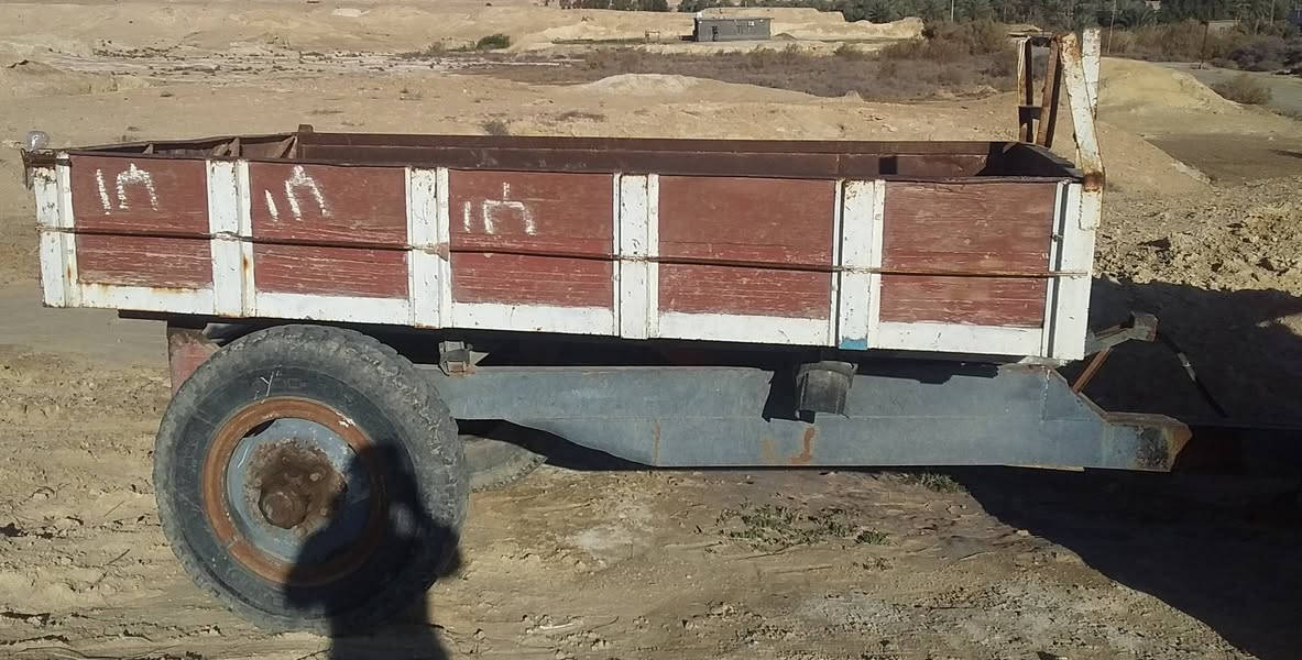 السلام عليك
يوجد عربانه فلوجه للبيع كامله جاهزه تايراتها على 20 .
السعر:- مليون ونص 
المكان:- الدولاب
للتواصل:- *********** بي واتساب
