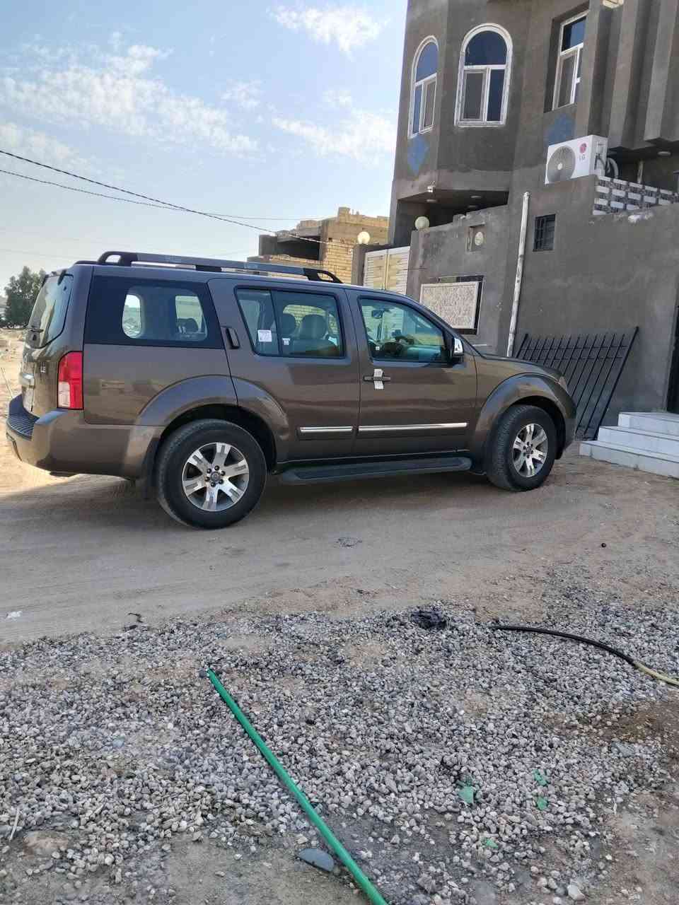 نيسان بافندر  مديل8 سعر98 مكينه وكير شرط كفاله سياره فول مواصفات   رقم***********
