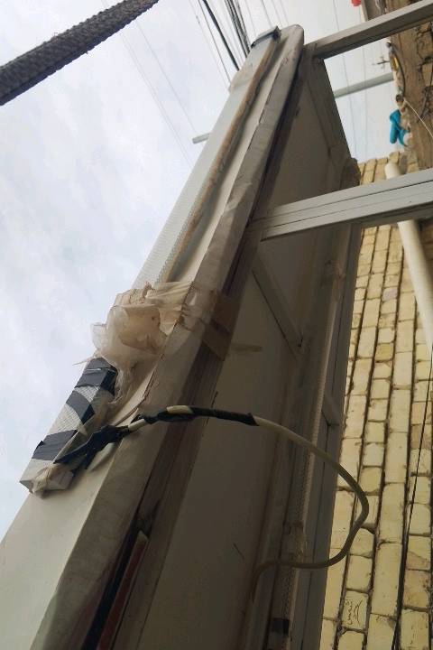 العنوان بغداد الامين الثانيه 
عربانة مال لبلي نضيفه بس صارلها شهر من نتركت ورايد أبيعها لله شاهد كلفتني هواي ولشراي يدخل واتساب يراسلني وبي خير ويدلل ***********