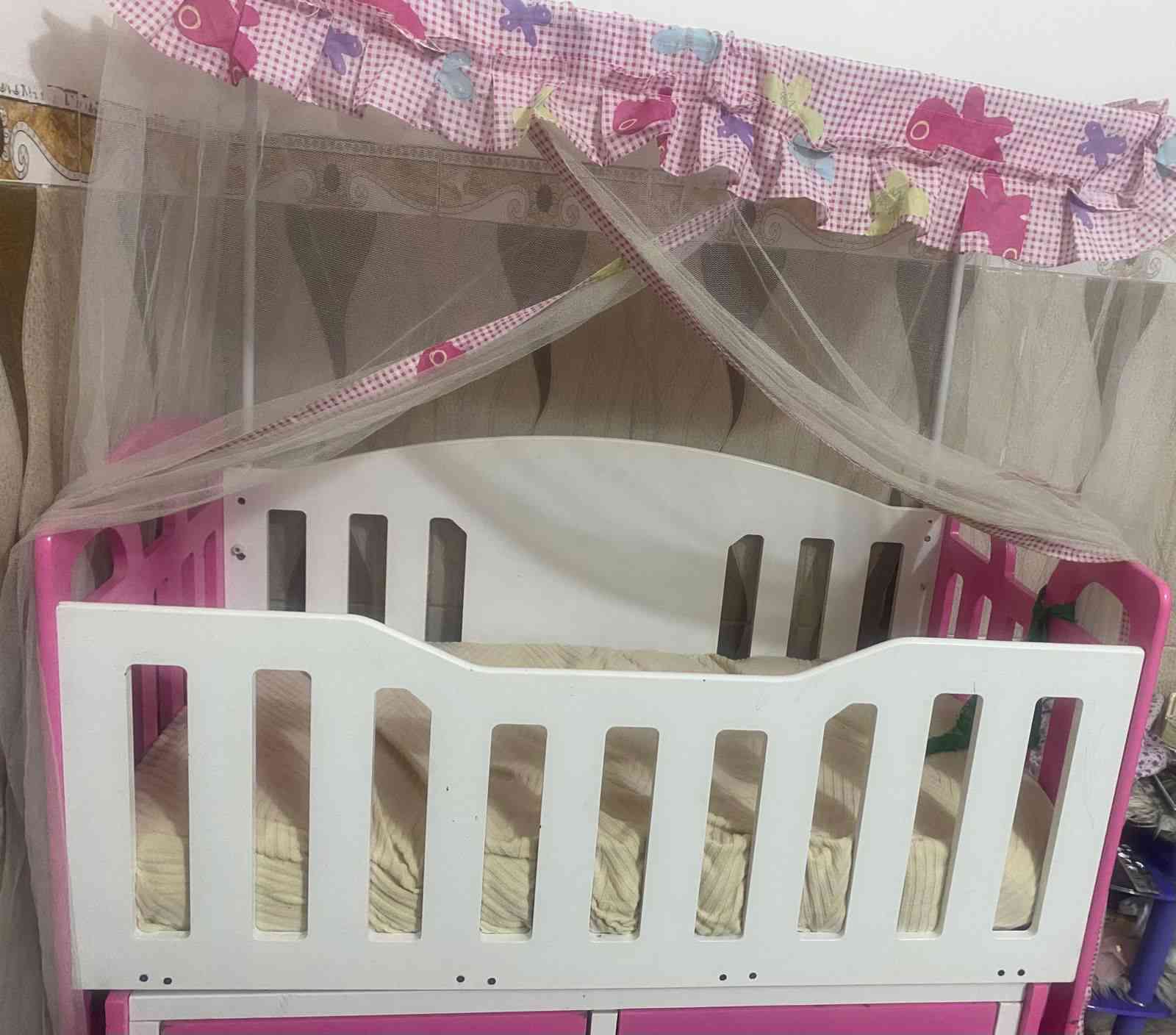 السلام عليكم ورحمة الله تعالى وبركاته
كاروك للبيع 
السعر  40وبيه مجال 
مكاني قضاء النصر 
رقم الهاتف ***********
