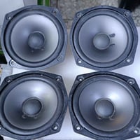 عندي تخم 4 سماعات نظافه فول حجم 6 انج 4 اوم 60 واط سامسونك تفصيخ اصليا...