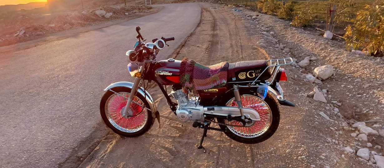 السلام عليكم اخواني ماطو موديل 25 نامي برو جديد ماطور مستخدم قديم شرط كل شيء جديد اوراق موجود ماطور نظافه 100% كل شيء بيها جديد سعر 800 بمجال عنوان العياضيه رقم. ***********
