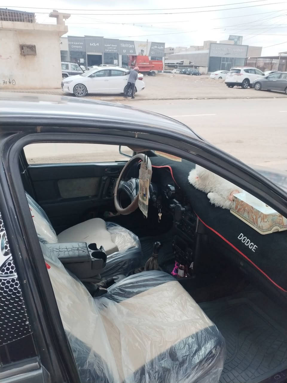 السلام عليكم ورحمة الله وبركاته
النترا دمعه موديل 92 رقم بغداد اجنبي 
تحويل مباشر  من صاحبها 
اقراء المنشور زين قبل لا تتصل 
سيارة مال بيت 
مصبوغه عام 
تبريد شغال  ثلج 
تخم تاير 
صدر جديد قبل اسبوع شديته 
كير شرط 
كل الكهربائيات شغال 

محرك بي بداية تنقيص
السعر 37 مكاني تكريت القادسية 
***********
***********
