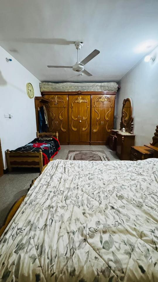 غراض مستعملة للبيع وبيه مجال للتواصل واتساب *********** المكان بغداد
