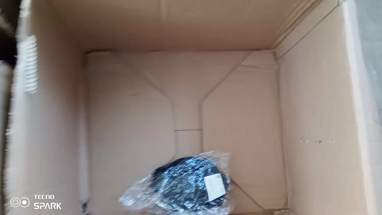 📦
السلام عليكم 
للبيع شلع ملابس امزون جديد نظيف 
عدد 150 قطعه
السعر مع التوصيل 125.000


**إذا كنت صاحب هذا الإعلان وتريد حذفه لأي سبب، رجاءا أرسل رسالة إلى الدعم الفني**