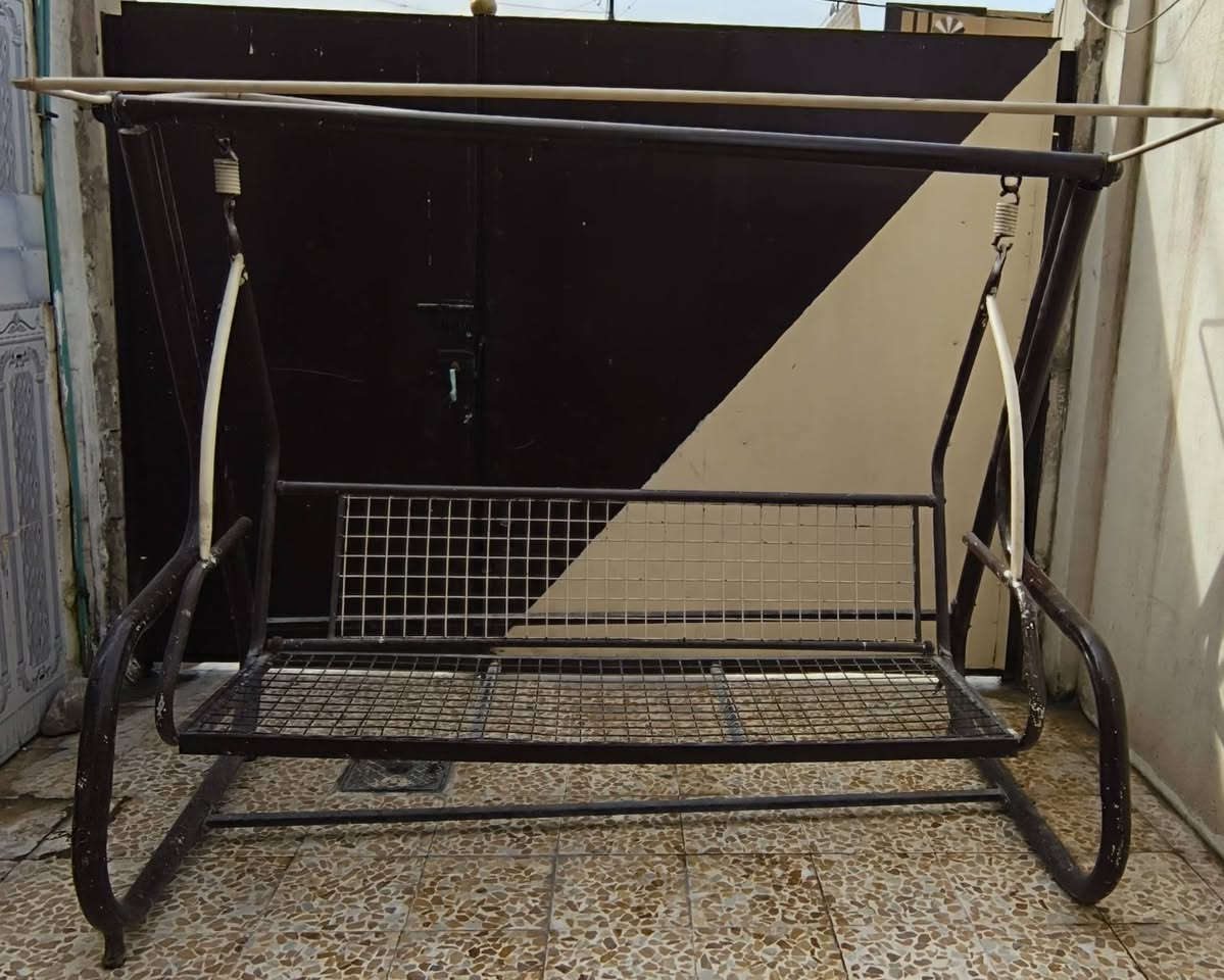 السلام عليكم
ديدية( مرجوحة) . للبيع  السعر 150 الف . 
للاتصال على الارقام الاتية 
***********
***********
