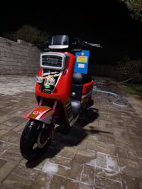 R7 • شحن • بطارية ليثيوم