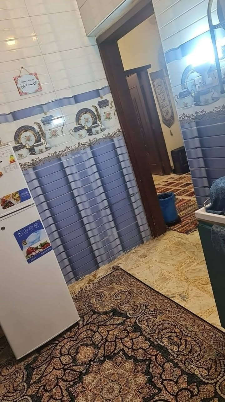 🏡 بيت للبيع – حي الصحة / فرع أبو النسر

📐 المساحة: 100 متر
📜 السند: طابو زراعي – سند 25
🏗️ البناء: حديث – طابقين
📏 عرض الشارع: 8 متر
📏 الواجهة: 7.5 متر

🔹 تفاصيل الطابق الأول:
• غرفة نوم
• هول
• استقبال
• مطبخ
• كليدور
• مناور عدد 2
• صحيات داخلية وخارجية

🔹 تفاصيل الطابق الثاني:
• غرفة كبيرة مع سويت
• مخزن خارج السطح

📍 الموقع: حي الصحة – فرع أبو النسر

📩 للتفاصيل أكثر تواصل:
📞 ***********
📞 ***********

📍 زيارة المكتب: الخسروية قرب الشؤون مقابل ثانوية المتنبي

♻️ #موقع_مميز_جدا
🏢 #عقار #عقارات_العراق
🔥 #ترند #اكسبلور
