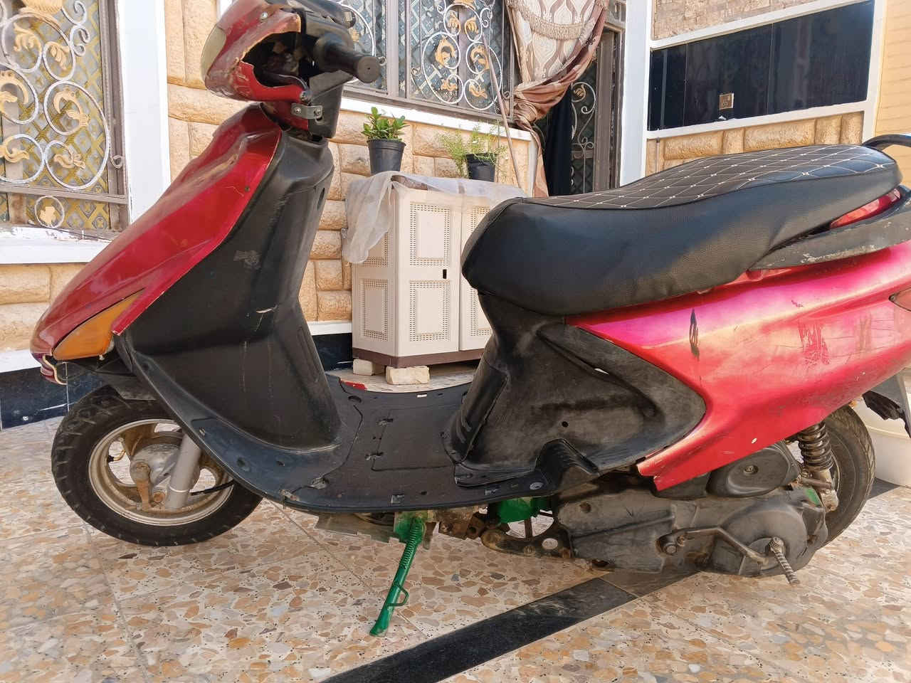 السلام عليكم دراجه فراشه للبيع شغاله مكينه نضيفه ومعدل حلو السعر 200 بيه مجال بسيط مكاني طويريج رقمي ‏‪***********‬‏
