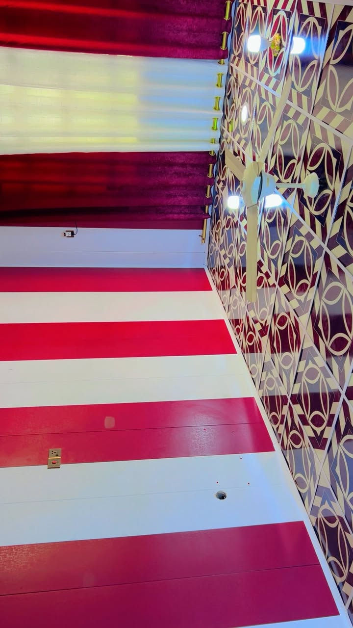 السلام عليكم اخوان اشتغل تأسيس ماء وتأسيس الكهرباء وتنصيب السبالت والمكيفات والسقوف الثانويه بكافة أنواعها  داخل المحاويل  راسلني أجيك البيت والاستفسار هذا رقمي ***********
