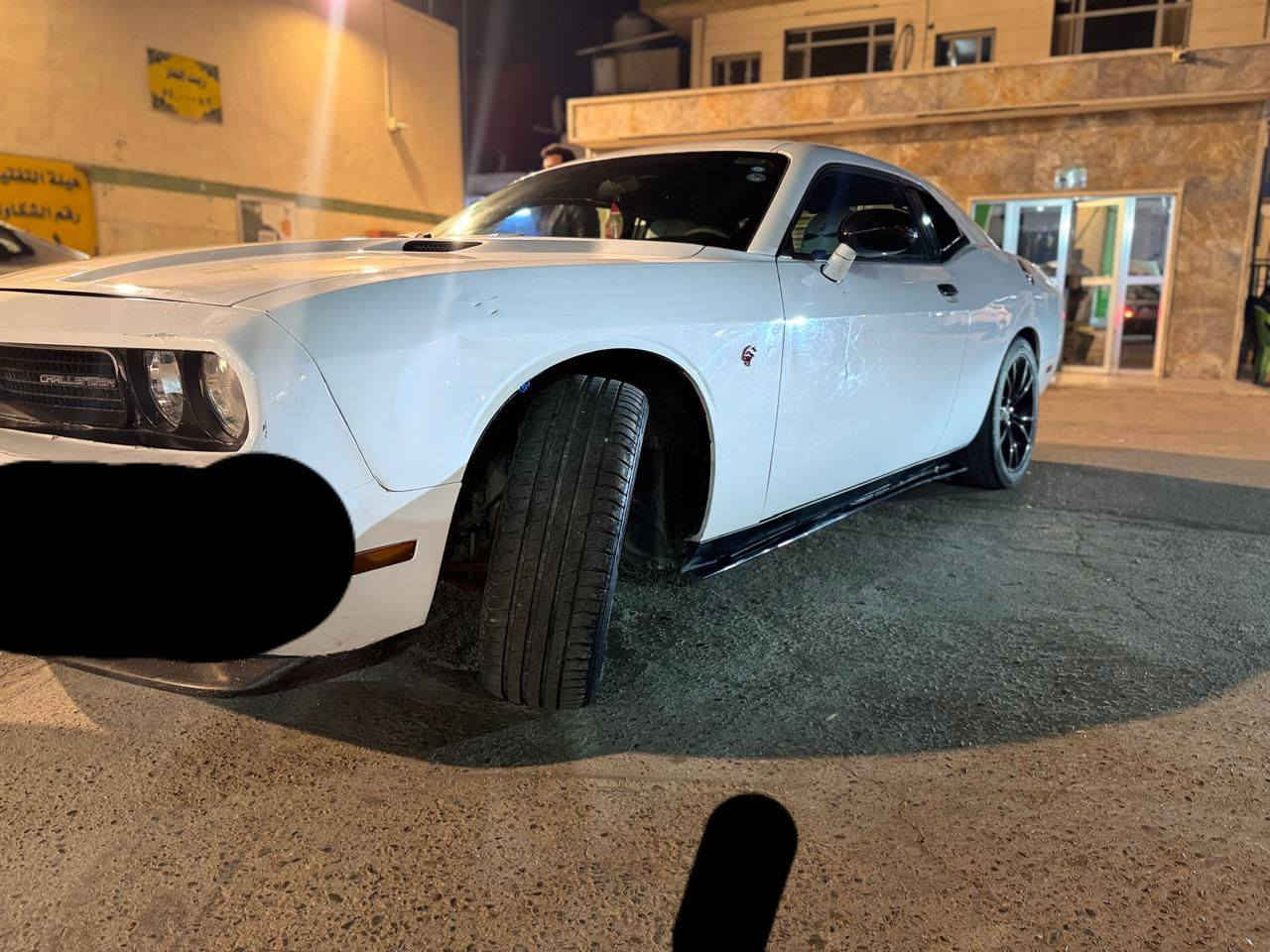 السلام عليكم شباب 
دوج جالنجر موديل 2013 السعر 115 و بيه مجال 
محرك 3600/V6 كفاله 
رقم اربيل دولي تحويل او وكاله 
داخل جلد 
لايت زينون 
كشافات زينون 
تخم تاير جديد 
كير محرك شواصي كفاله
دوشمه جديده 
حداديه امامي خلفي جديد 
شاشه اندرويد & ابل 
صوتها كلش حلو 
عليه ادامه كامله 
السياره كلش حلوه بيه قطعه واحده صبغ والثانيه بارد والبنيد مفتوح 
مكاني بغداد السيديه 
*********** وتساب 
*********** وتساب
