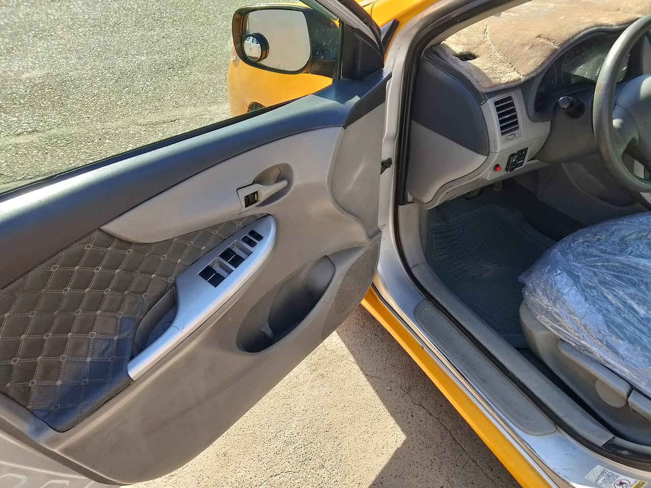 للبيع كورله ٢٠٠٩ بيها تبديق قبق صندوق فقط بدون دواخل الكير بي عته  عل ثاني بس او باقي طبيعي يبدل دفتر بانزين بيها باتر جديد بانزات جديد بسمي سنويه لل ٢٩ ماكاني حي الخضره   ***********5
***********سعر 103$
