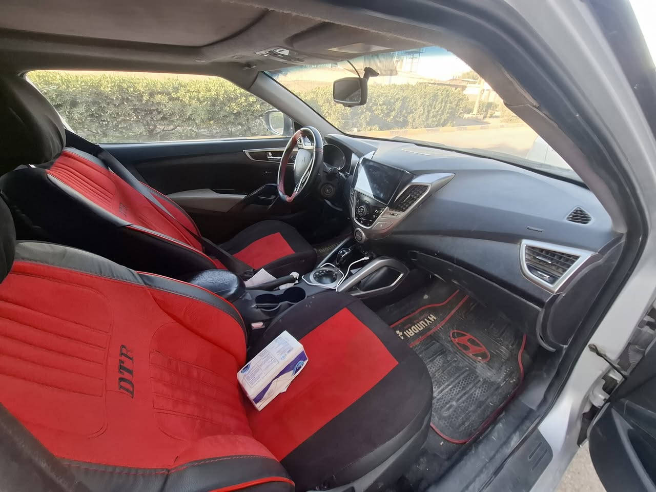 للبيع فولستر وارد امريكي رقم انكليزي ١٥ مديل ١٢ السعر ٥٥ مكان السياره حله م***********
