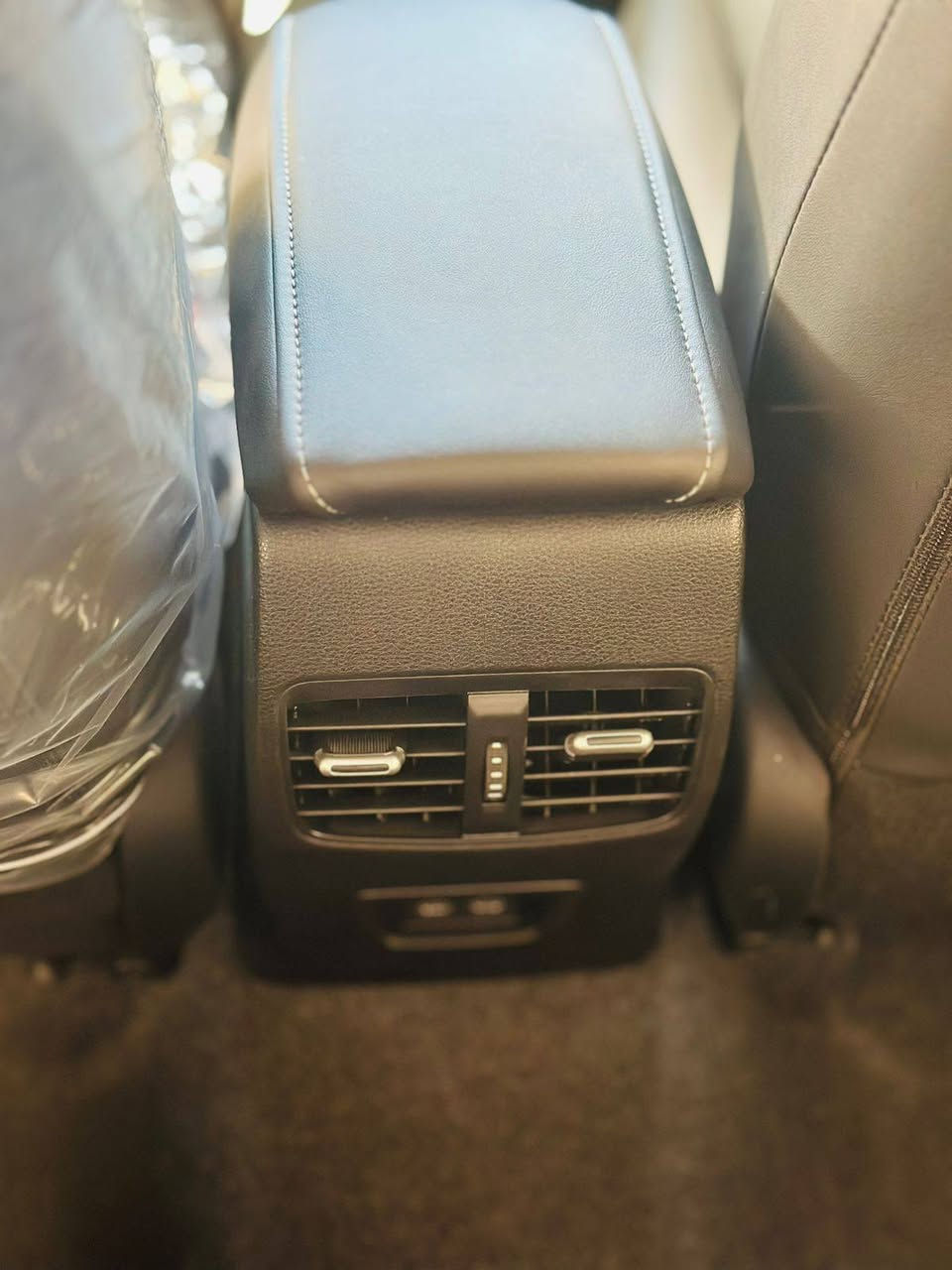 سلام عليكم

كورلا 2025 هايبرد زيرو فول موصفات مرقم مثنئ
ماشية 400 كيلو فقط ماواصله الف

#السعر_158

***********
