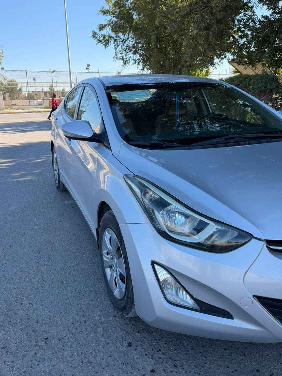 السلام عليكم
النترا     2015

المواصفات نص فول

بيها بنيد  جهة مصبوغ فقط

سياره جاهزه ماناقصها شي على وضع الشركة
تخم تاير جديد

رقم بابل
السعرر١٢٢

مداور ثاني يوم 

مكاني كربلاء الحسينية
للاستفسار الاتصال على الرقم 

***********
