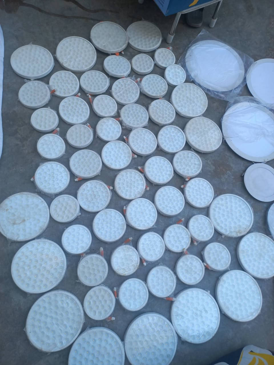 ٨٠ گڵۆپی سەقف، محاویلەی لەگەڵ نیە، ١٢ وات و ١٨ وات و ٢٤ وات، دانەی بە ٥٠٠ دینار


**إذا كنت صاحب هذا الإعلان وتريد حذفه لأي سبب، رجاءا أرسل رسالة إلى الدعم الفني**