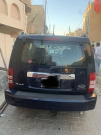 سيارة جيب لبرتي موديل ٢٠١٢ بغداد رقم دولي ،، لون نيلي كما موضح في الصو...