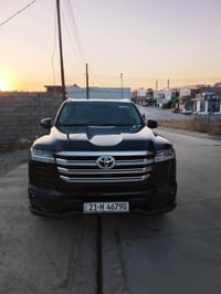 لاندکروزر gxr لمیتد شرکە جهان مودیل 2023 ماشی 53 بدون سبوغ بدون بارد س...
