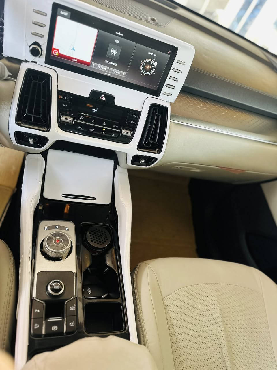 السلام عليكم
سورنتو مديل ٢١ خليجي كفاله عامه  
السياره فول موصفات ٦ سلندر ٧ راكب ٣ قطع تبريد 
كير ماوس. فول عده الفتحه 
سعر ٢٥٨ 
مكان السياره واسط 
***********
