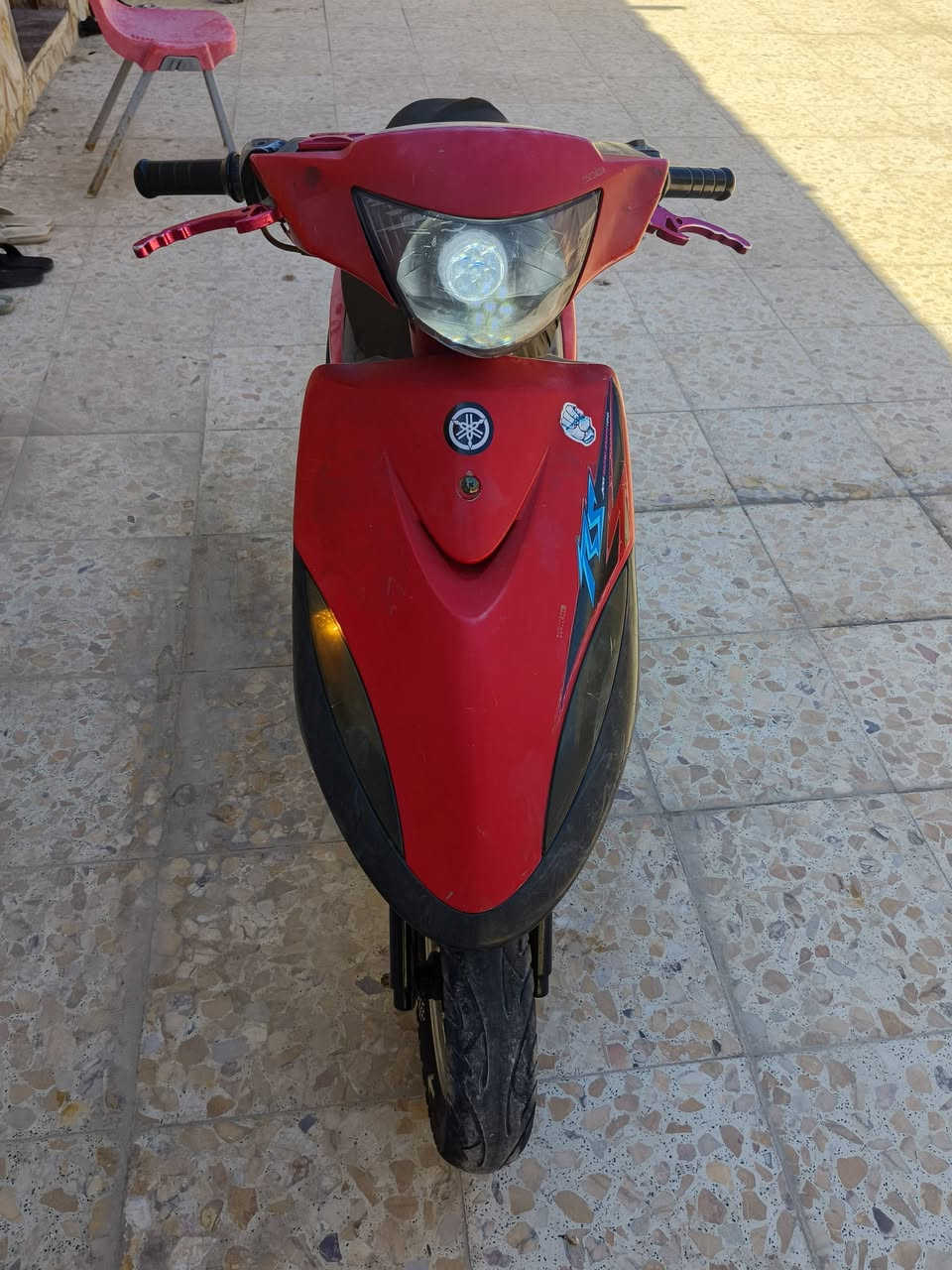 السلام عليكم
ماكس عدله للبيع 
الدراجه كفاله عامه 
ختم واحد 
 
 
كابريته بلاد 
دبل امامي خلفي شغال 
لايت شغال 
تجي تفحص وين ما تريد او تجيب وياك فيتر 
عداد كيلو متر شغال 
عداد بانزين شغال 
هندر وسلف شغال 
قفل جنطه شغال 
دراجه مبيه اي نقص 

نصبه تخبل 

سعر 800وبيه مجال 
مكاني هارثه مفرق سيد طاهر 
رقم ***********
