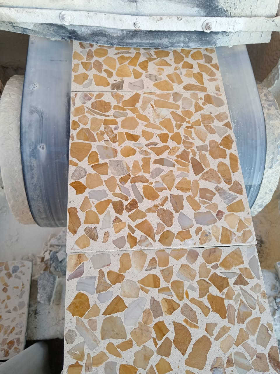 اهلنا في المــــــــــوصـــــــــــــل.......

 وفرنا لكم كاشي درجة اولى وحسب الطلب... 

جوة عالية ومواد سعودي شرط وضمان وجلي وتلميع 
لا تتردد بطلب الافضل✅✅✅✅

كاشي رقم ثلاثة 
كاشي رقم اربعه 
كاشي رقم خمسة 

ارقام المعمل 
*********** واتساب + اتصال
‏‪***********‬‏ اتصال + واتساب 
*********** اتصال
